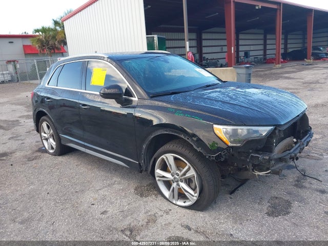 2020 AUDI Q3 WA1DECF34L1076741 Photo 0