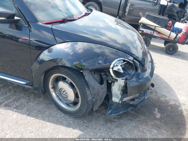 Volkswagen Beetle 2016 3VWF17AT2GM636366 Image 6