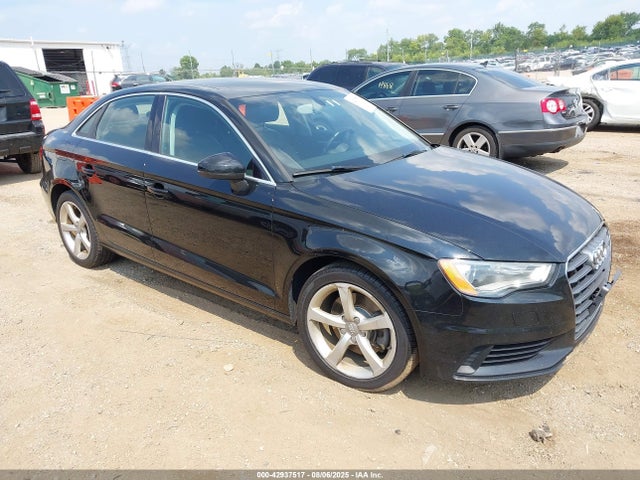 2015 AUDI A3 WAUACGFFXF1011782 Photo 0