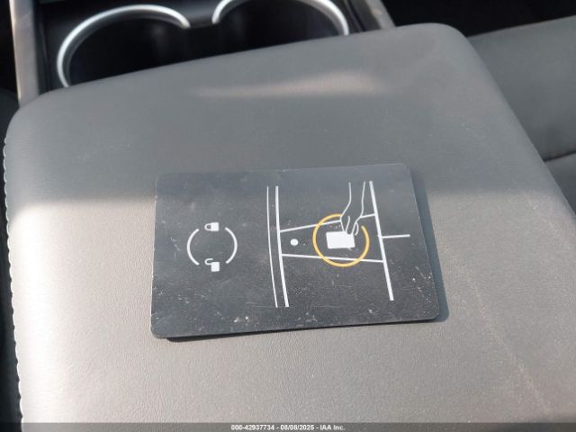 2026 TESLA MODEL Y 7SAYGDEE2TF336851 Photo 10