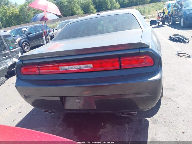 2C3CDYBT5EH285647 Dodge 2014