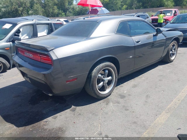 2C3CDYBT5EH285647 Dodge 2014