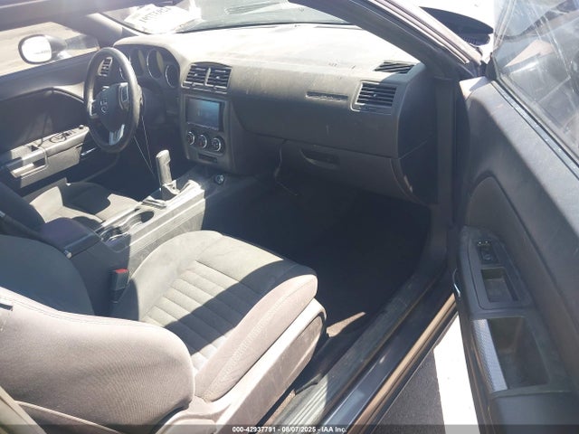 2C3CDYBT5EH285647 Dodge 2014