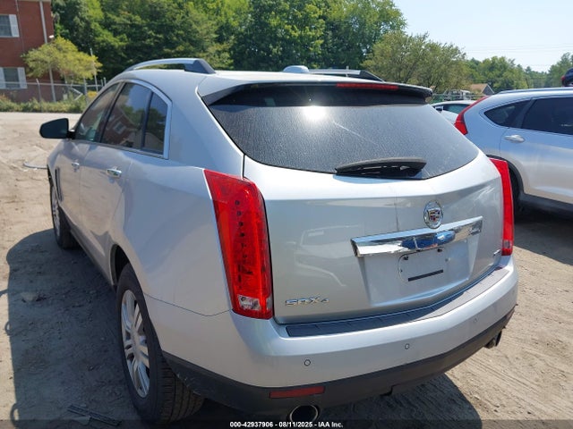 2015 CADILLAC SRX 3GYFNEE32FS581797 Photo 2