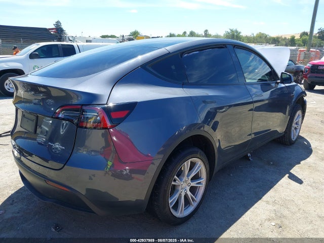 2023 TESLA MODEL Y 7SAYGAEE7PF856614 Photo 3