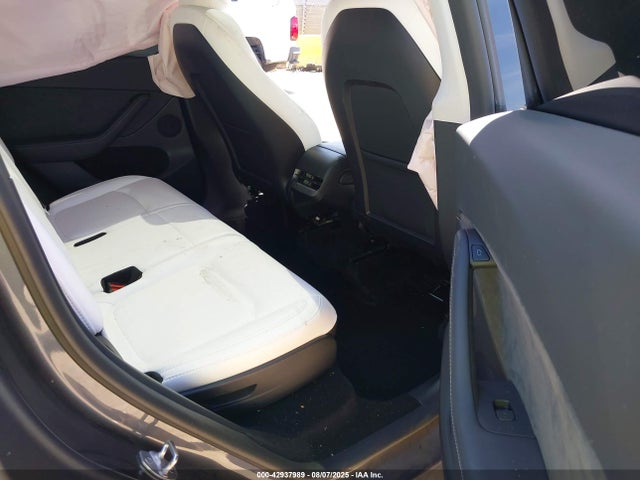 2023 TESLA MODEL Y 7SAYGAEE7PF856614 Photo 7