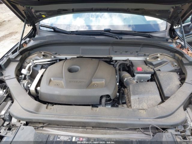 2020 VOLVO XC60 YV4102RK3L1545481 Photo 9