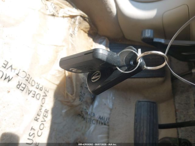 2010 ACURA RL JH4KB2F66AC002652 Photo 10