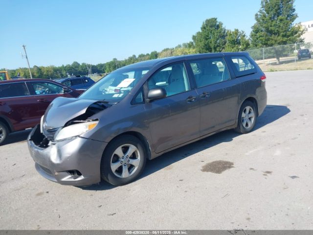 2011 TOYOTA SIENNA 5TDZK3DC4BS004818 Photo 1