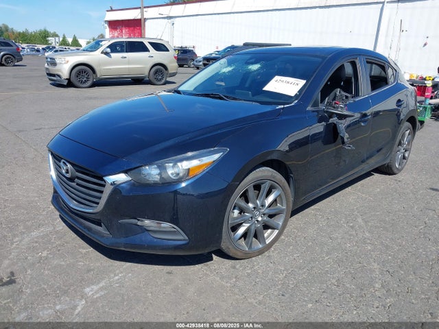 Mazda py 2018 3MZBN1L38JM184542 Image 2
