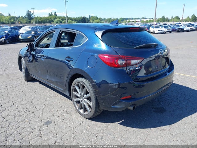 Mazda py 2018 3MZBN1L38JM184542 Image 3