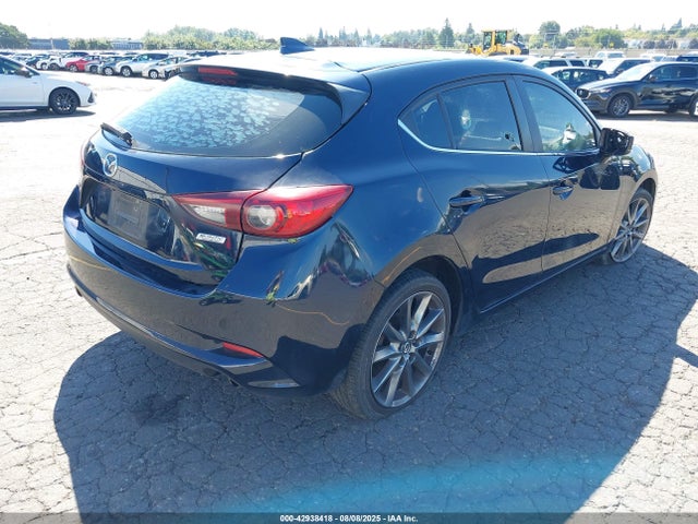 Mazda py 2018 3MZBN1L38JM184542 Image 4