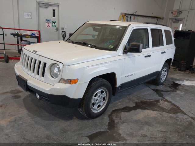 1C4NJPBA0HD118832 Jeep 2017