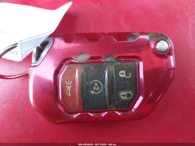 1C4HJXEN7JW227231 Jeep Wrangler