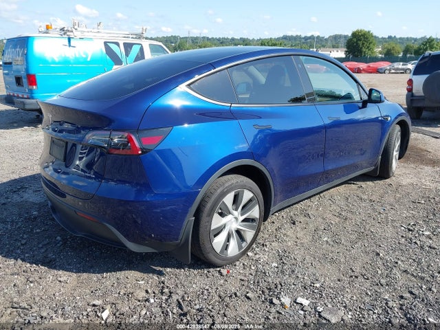 2023 TESLA MODEL Y 7SAYGDEE0PF783328 Photo 3