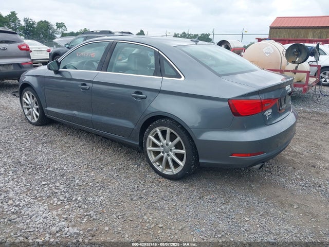 2015 AUDI A3 WAUEFGFF9F1014231 Photo 2