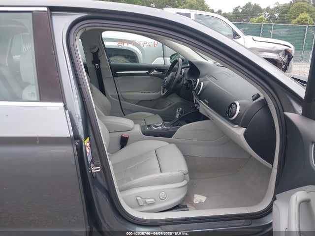 2015 AUDI A3 WAUEFGFF9F1014231 Photo 4