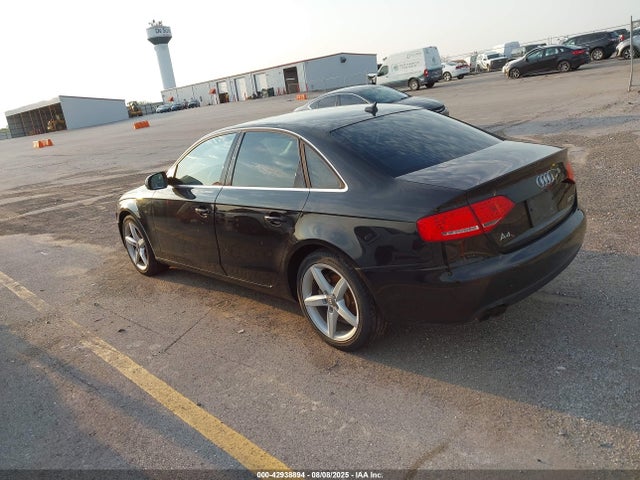 2011 AUDI A4 WAUEFAFL2BN050316 Photo 2