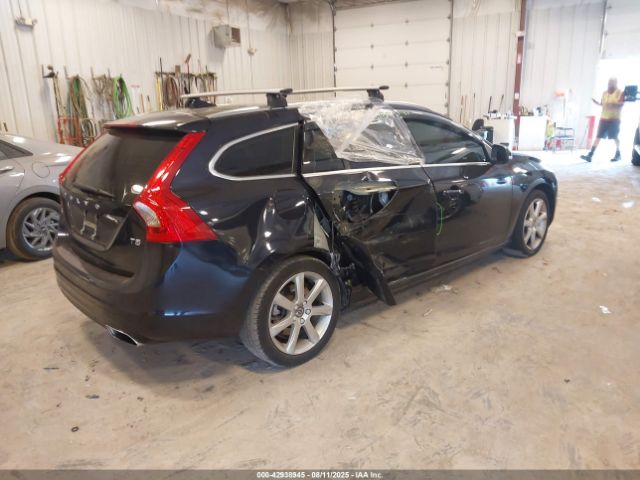 2017 VOLVO V60 YV140MEK9H1367711 Photo 3