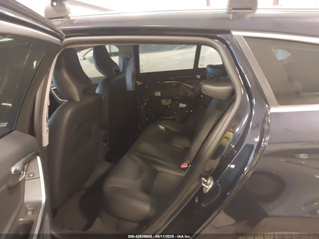 2017 VOLVO V60 YV140MEK9H1367711 Photo 7