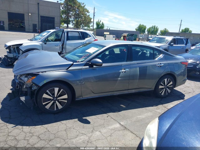 Nissan 2022 2022 1N4BL4DV0NN370376 Image 15