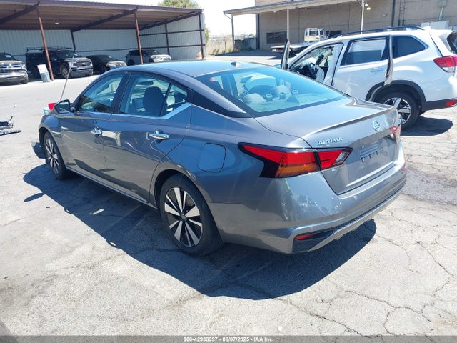 Nissan 2022 2022 1N4BL4DV0NN370376 Image 3