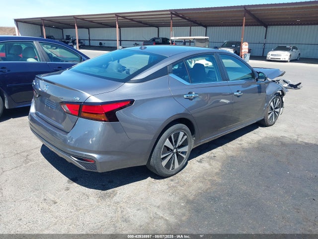 Nissan 2022 2022 1N4BL4DV0NN370376 Image 4