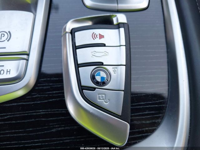 2021 BMW 740I WBA7T4C03MCF58597 Photo 10