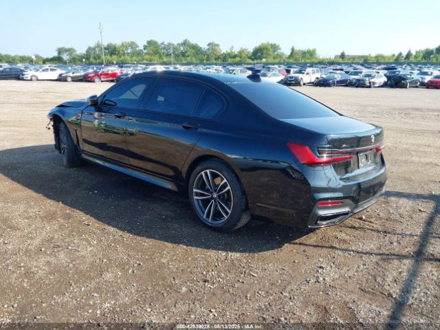 2021 BMW 740I WBA7T4C03MCF58597 Photo 2