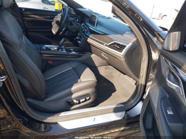 2021 BMW 740I WBA7T4C03MCF58597 Photo 4