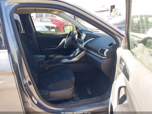 2020 MITSUBISHI ECLIPSE CROSS JA4AT3AA8LZ042379 Photo 4