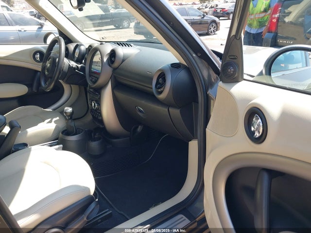 2011 MINI COOPER COUNTRYMAN WMWZB3C53BWH95412 Photo 4