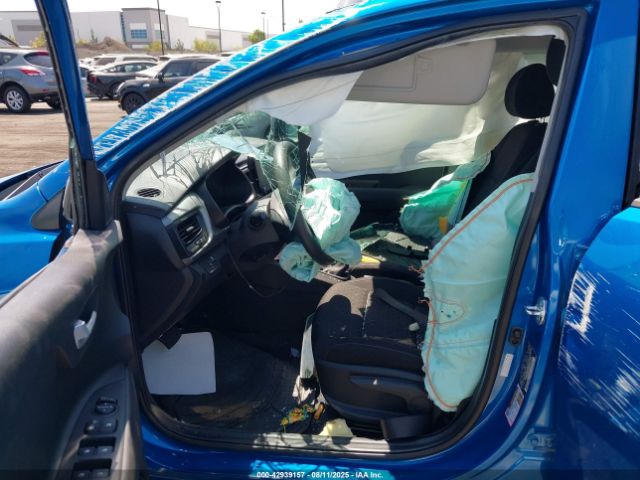2023 KIA RIO 5-DOOR 3KPA25AD5PE626853 Photo 4