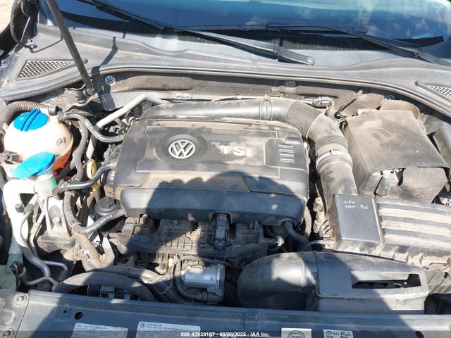 Volkswagen Passat 2015 1VWAS7A37FC079638 Image 10