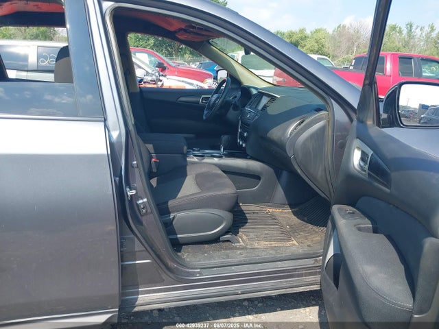 Nissan 2017 2017 5N1DR2MMXHC677031 Image 5