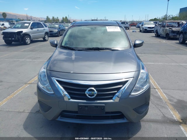 3N1CN7AP0GL835728 Nissan 2016