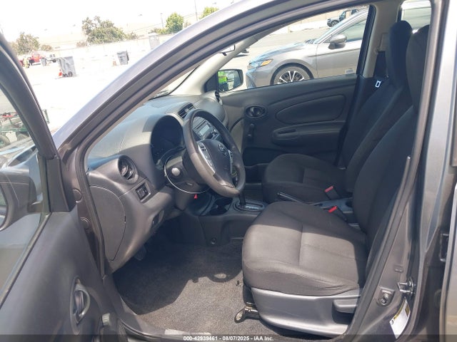 3N1CN7AP0GL835728 Nissan 2016