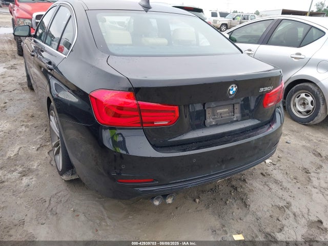 WBA8B9G56JNU99195 BMW 330I