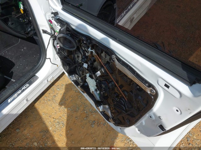 W1KAF8HB1SR261066 Mercedes-Benz m139