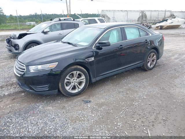 1FAHP2E86GG155880 Ford 2016