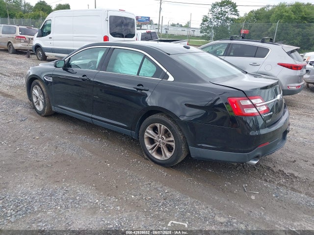 1FAHP2E86GG155880 Ford 2016