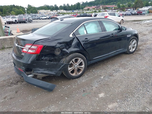 1FAHP2E86GG155880 Ford 2016