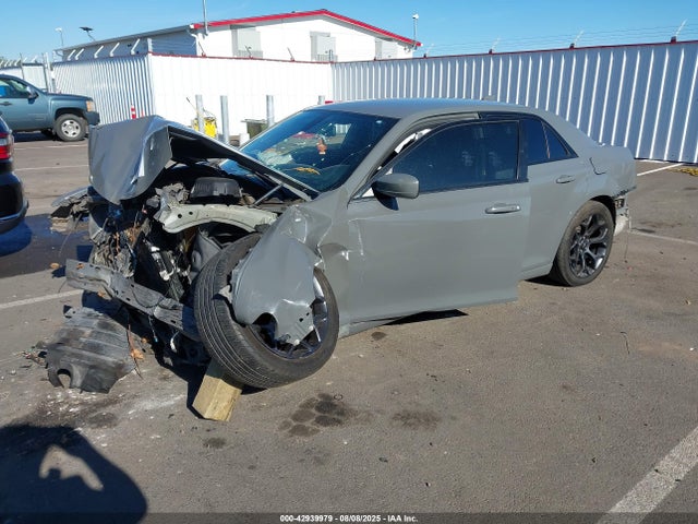 Chrysler 2019 2019 2C3CCABGXKH515286 Image 2
