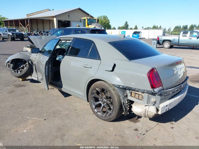 Chrysler 2019 2019 2C3CCABGXKH515286 Image 3