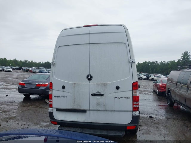 Mercedes-Benz Sprinter 2016 WD3PF1DD4GP318652 Image 17