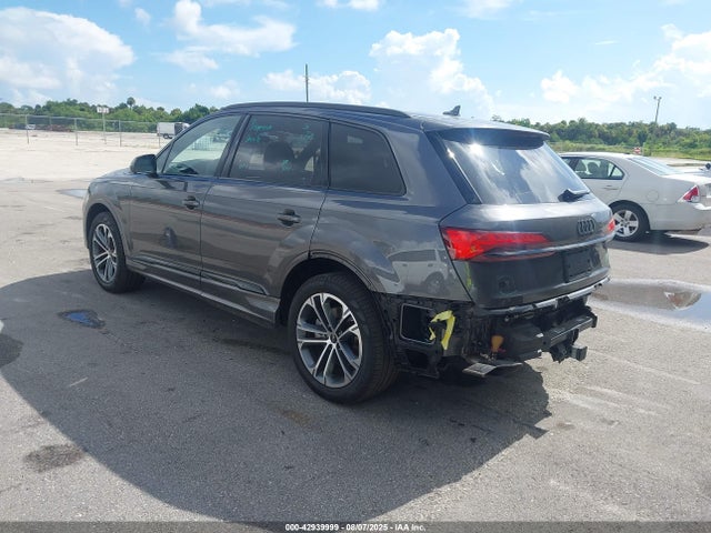 2025 AUDI Q7 WA1LCBF72SD000687 Photo 2