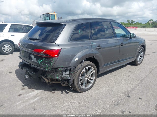 2025 AUDI Q7 WA1LCBF72SD000687 Photo 3