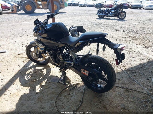 WB30G4308NRA33157 BMW G 310 R