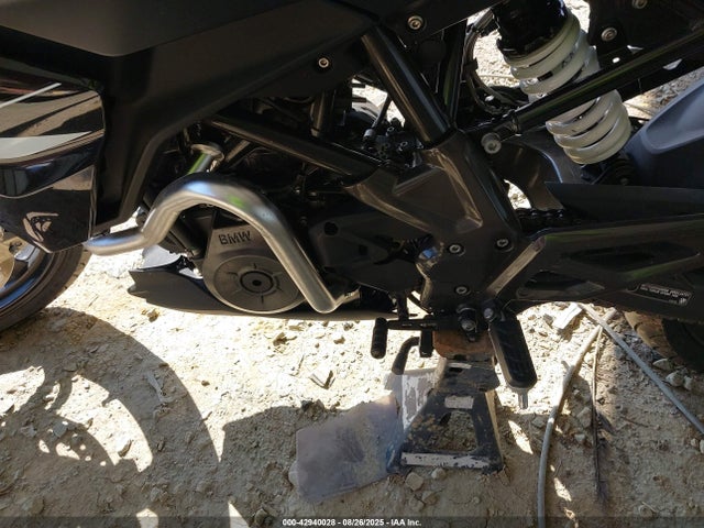 WB30G4308NRA33157 BMW G 310 R