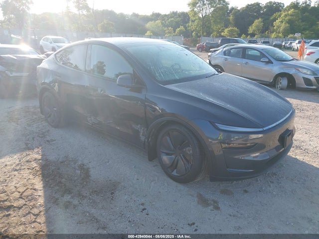 2026 TESLA MODEL Y 7SAYGDEEXTA388497 Photo 0